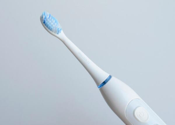 電動牙刷刷頭如何清潔？電動牙刷刷頭清潔的四大小妙招