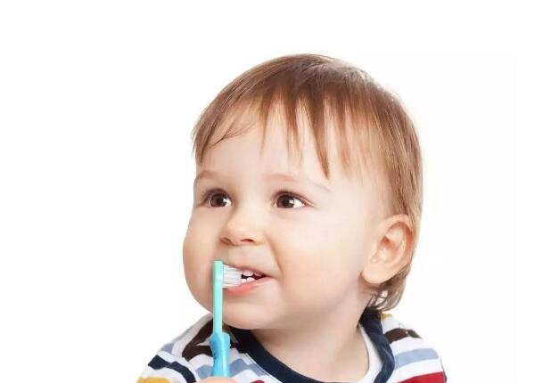 傳言：兒童使用電動牙刷有弊端！真相究竟是什么？