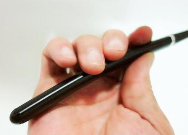 手動牙刷手柄設(shè)計原理是什么？選人體工學(xué)設(shè)計牙刷