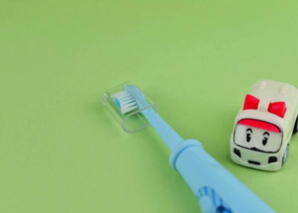 兒童智能電動(dòng)牙刷怎么用？國(guó)產(chǎn)兒童電動(dòng)牙刷使用方法介紹